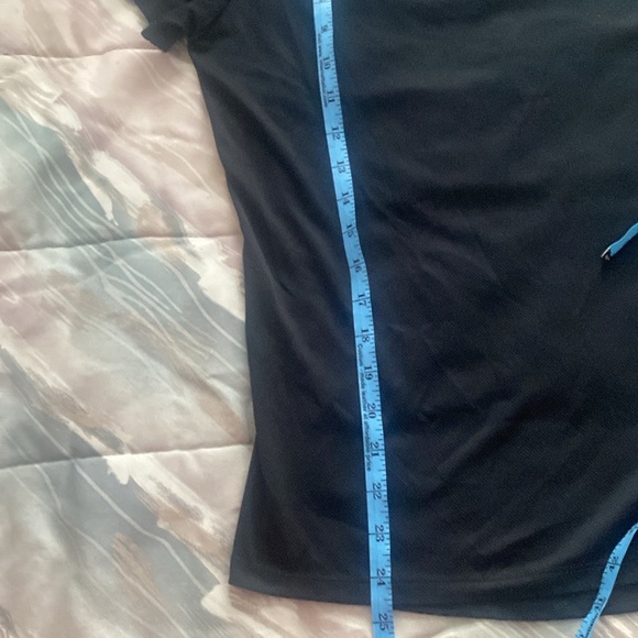 NYRR Run as One micro polyester women’s running shirt. Black - Picture 5 of 8